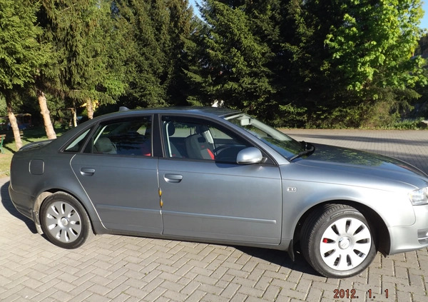 Audi A4 cena 21500 przebieg: 228000, rok produkcji 2005 z Świdwin małe 211